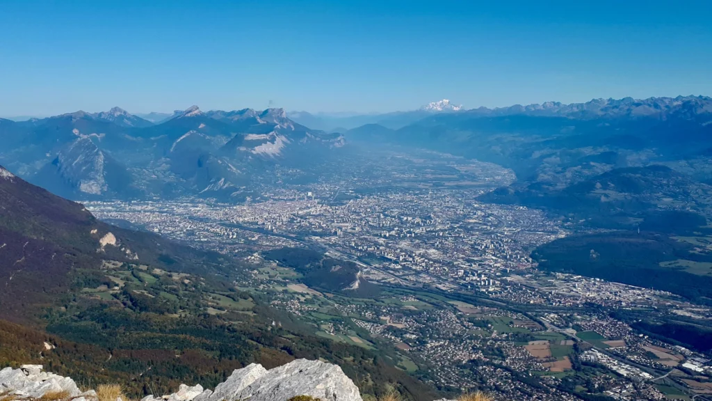 Vue panoramique depuis le Pic Saint-Michel